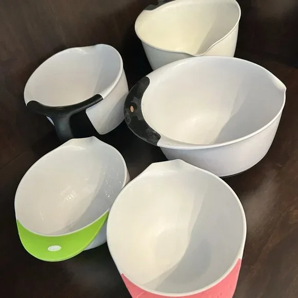 Lot of 5 Mixing Bowls – Assorted Sizes - Picture 2 of 2